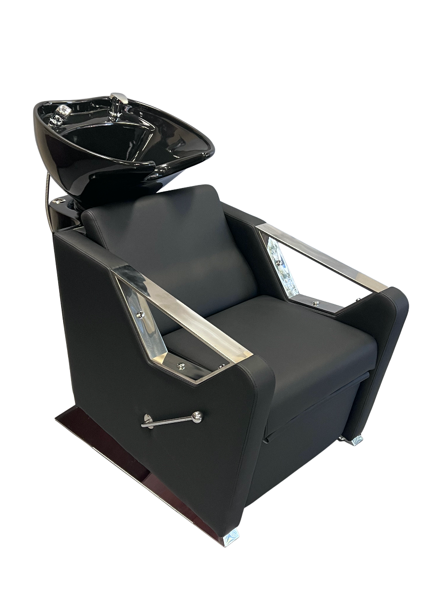 CAMELLA BLACK
