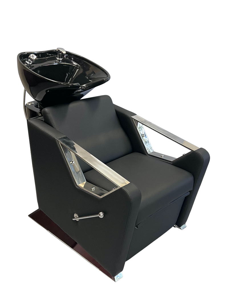 CAMELLA BLACK